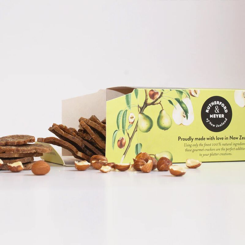 Crackers Gourmet Pear & Hazelnut 90g