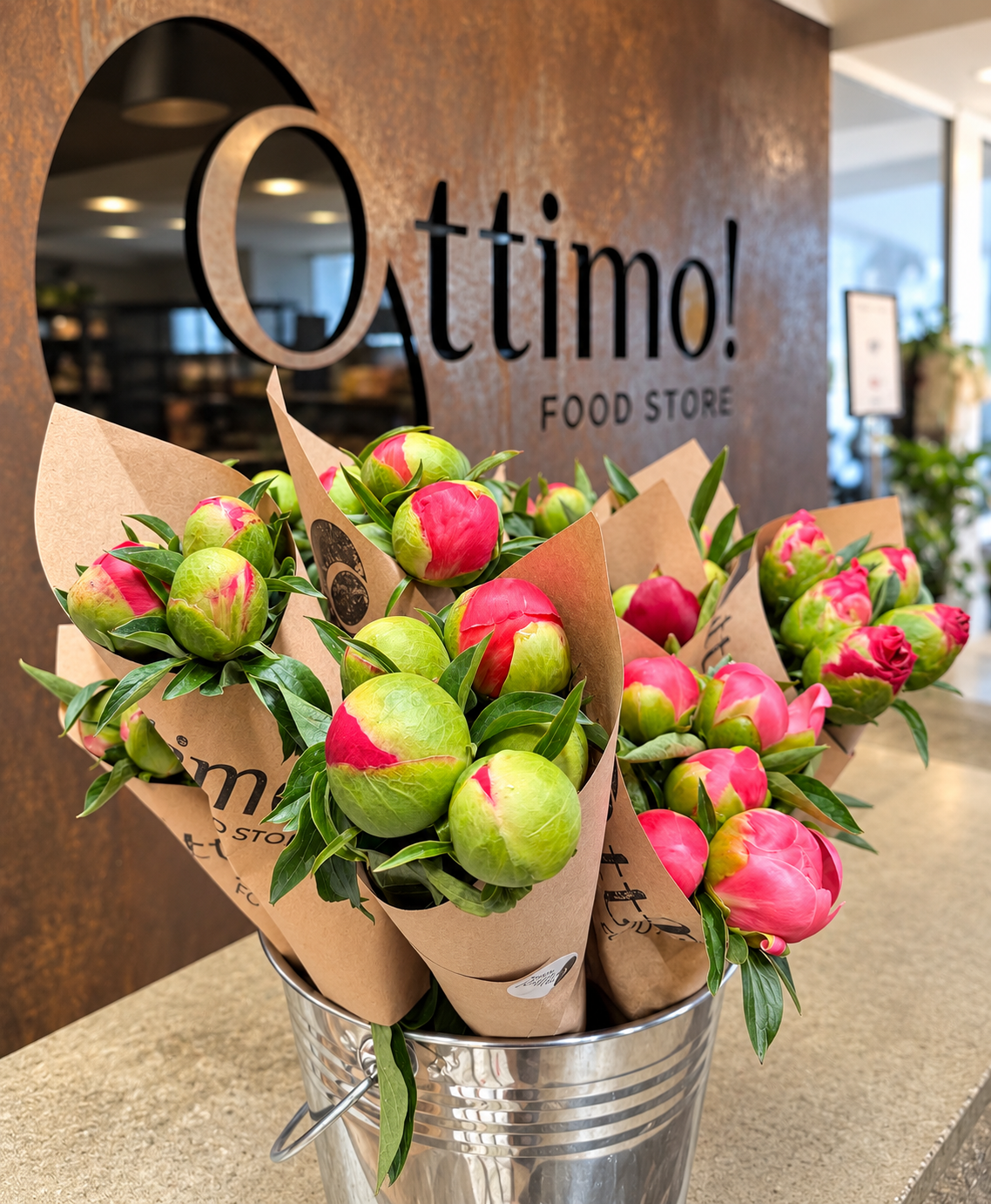 Peonies (5 stems per bunch)